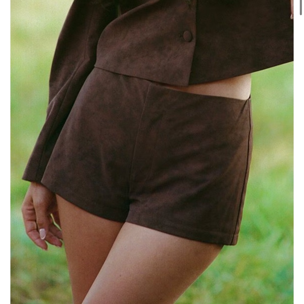 Gianni Bini The Rebecca faux suede mid rise shorts